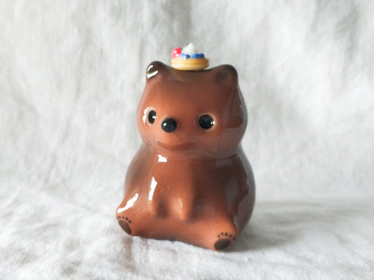 Bear with Pancakes Figurine (MAGNETIC)