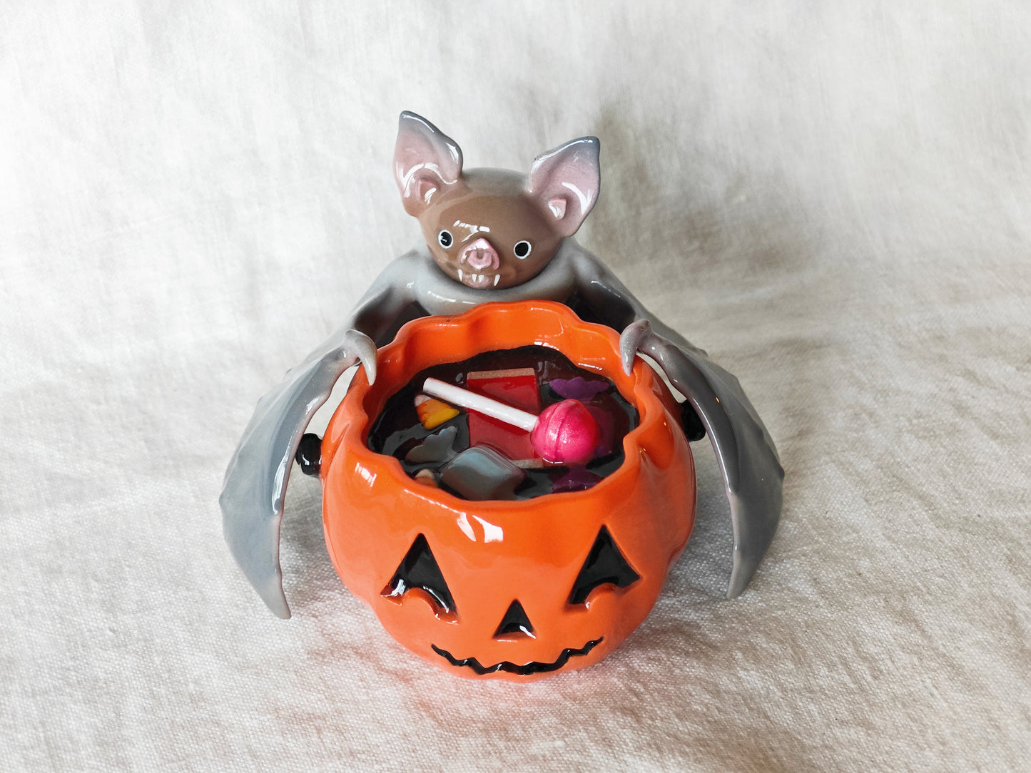 Bat with Candy (MAGNETIC)