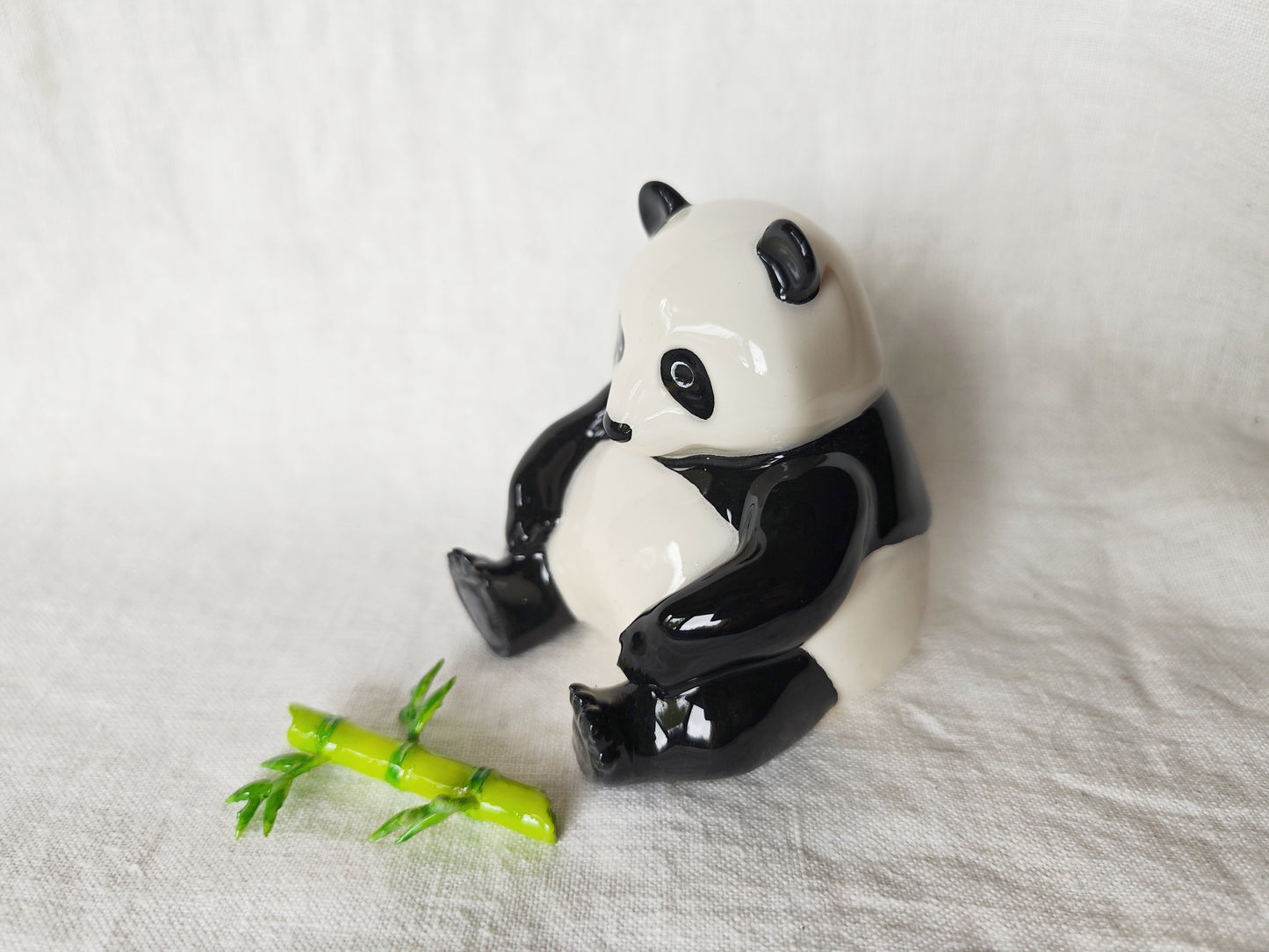 Panda with Bamboo (MAGNETIC)