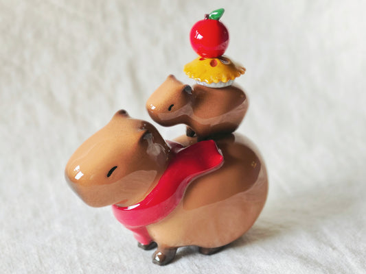 Apple Pie Capybara & Baby (MAGNETIC) Jumbo Size