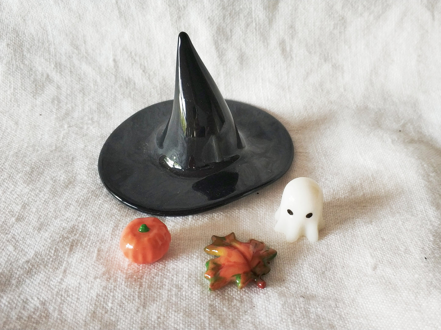 Capybara Halloween Accessory Set (MAGNETIC)